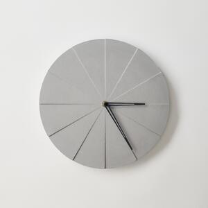 ODLITO.CZ Koláč – betonové hodiny – nature – 28.5 cm Barva ručiček: Grafitové