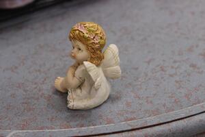 Krémová sedící soška anděla 2-set 6cm