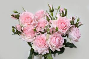 Růžová umělá růže s puky 42cm