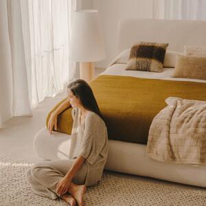 Béžová čalouněná dvoulůžková postel Kave Home Martina 160 x 200 cm