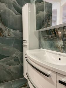 Kingsbath Vanessa White 170 vysoká závěsná skříňka do koupelny