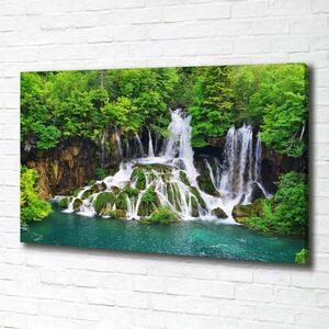 Foto obraz na plátně Vodopád v horách oc-85137892