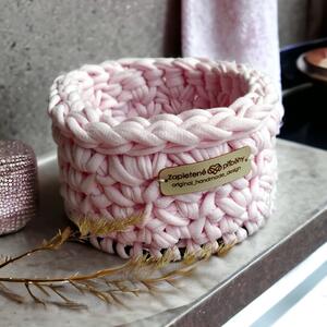 Kruhový háčkovaný mini košíček / teplé barvy Název: Sakura