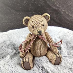 Dekorační medvídek hnědý s mašlí- 9 cm