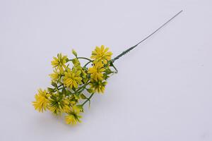 Umělá TRÁVA drobné květy žlutá