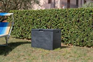 TOOMAX WOODYS zahradní plastový úložný box 160 L - grafit