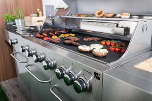 G21 Plynový gril G21 Nevada BBQ kuchyně Premium Line, 8 hořáků + zdarma redukční ventil G21-6390340