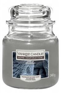 Tradiční parafinová svíčka COSY UP Yankee Candle 1 ks