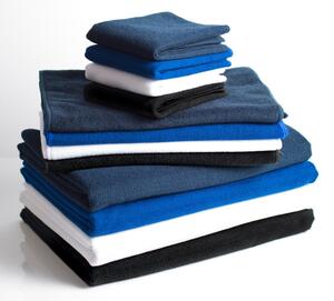 Towel City Rychleschnoucí sportovní ručník 110x30 cm - Černá