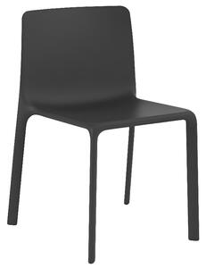 OnaDnes -20% VONDOM Černá plastová jídelní židle KES