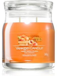 Yankee Candle Farm Fresh Peach vonná svíčka Signature 368 g