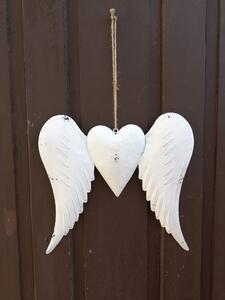 Andělská křídla se srdcem na pravém místě