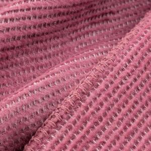 Přehoz na postel AVINION | růžová 220 x 240 cm