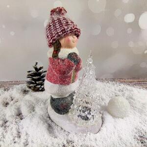 Zimní dítě- holka s LED svítícím stromkem- 20 cm