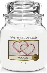 Yankee Candle vonná svíčka Classic ve skle střední Snow In Love 411 g