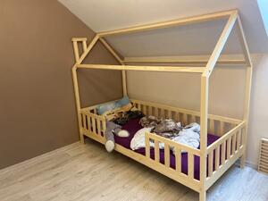 Domečková postel Alfie 2 - 90 x 200 - přírodní borovice