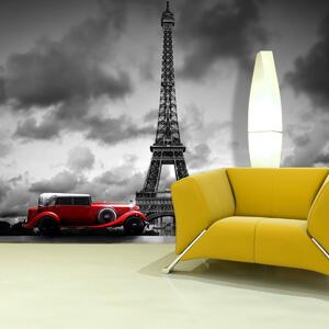 Sablio Tapeta Eiffelova věž a červené auto - 336x220 cm
