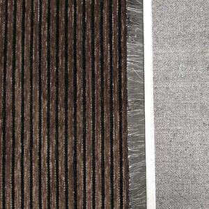 Protiskluzový koberec v hnědé barvě