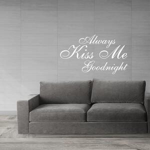 Sablio nápis Kiss me - 90x53 cm