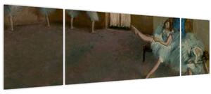 Obraz - Edgar Degas, Before the Ballet, reprodukce (170x50 cm)