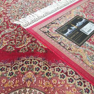 Exkluzívny červený koberec s krásným vzorom