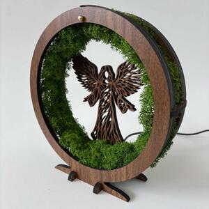 LED Anděl ochrany s mechem – dřevěná designová lampa I SENTOP LED0591