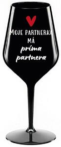 MOJE PARTNERKA MÁ PRÍMA PARTNERA - černá nerozbitná sklenice na víno 470 ml