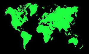 Tapeta zelená mapa na černém pozadí - 150x100 cm