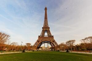 Fototapeta slavná Eiffelova věž - 375x250 cm