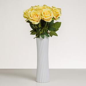 Dokonalá sametová růže LILI žlutá. Cena je uvedena za 1 kus. TI146ZL