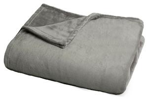 Heboučká mikroflanelová deka v tmavě šedé barvě. Rozměr deky je 150x200 cm