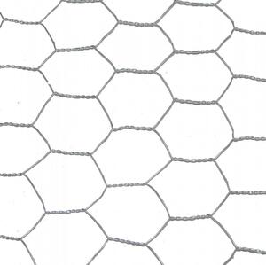 Šedý trojitý plot pro zvířata, výška 0,5 m x šířka 3 m, velikost ok 25 mm (výška) x 25 mm (šířka)
