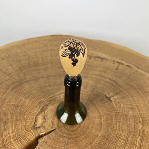 Dřevěná zátka na víno Olivia, javor