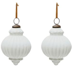 Set dvou bílých skleněných vánočních ozdob Kave Home Irlo 13 cm