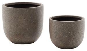 Set dvou hnědých zahradních květináčů Kave Home Selvi