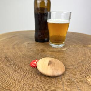 Dřevěný otvírák na pivo César, jabloň