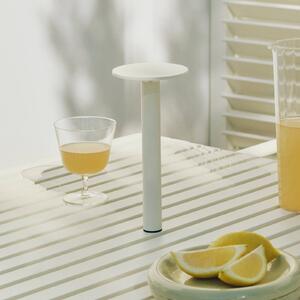 HAY LED stolní lampa na baterie HOST PORTABLE, krémově bílá, 22 cm IP44, stmívatelný, Krémová / jantar, Obývací pokoj / jídelna, Hliník, Moderní