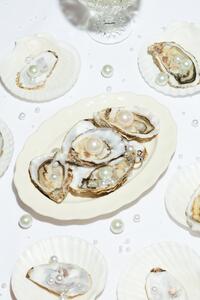Umělecká fotografie Oysters a Pearls No 04, Studio Collection, (26.7 x 40 cm)