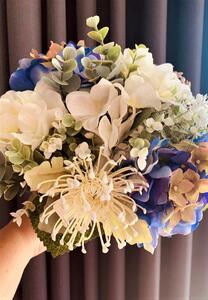 Vazba - kytice - umělé hortenzie - modré a bílé, v. 25cm