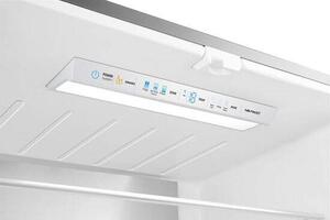 Americká lednice Hisense RF540N4SBI2 + 10 let na invertorový motor