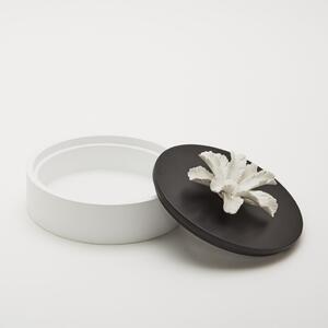 Pilamo | Dřevěná krabička s keramickým květem Black and White