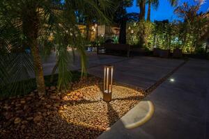 AGRA 650 sloupková lampa, rezavá - FARO
