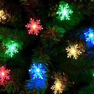 Vnitřní LED vánoční řetěz se sněhovými vločkami - různobarevná, zelený kabel,blikající, 3m, 28 LED