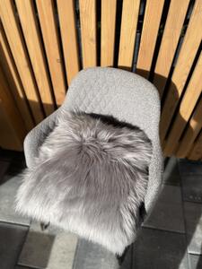 Luxusní polštář z ovčí kožešiny šedý