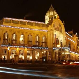DECOLED Easy Fix venkovní LED rampouchy, světelné, FLASH, 300 × 50 cm, ledově bílá, 114 diod, IP67, bílý kabel, propojitelné
