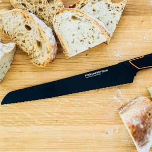 Nůž na pečivo Edge Bread Knife Black Fiskars