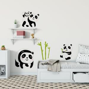 FUGU Pandí rodinka - přelepovací eko samolepky Rozměr: M: (š x v) Táta panda 41 x 44 cm, Máma panda se sourozencem 38 x 34 cm a malý pandík 28 x 34 cm