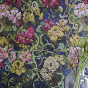 Květovaná tapeta TAPESTRY FLOWER Designers Guild Odstín Tapety: Damson PDG1153/02