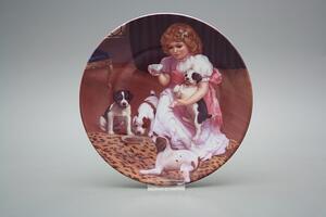 Bohemia Porcelán 1987 Talíř Country Childhood - Lovely Puppies