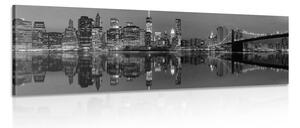 Obraz odraz Manhattanu ve vodě v černobílém provedení Varianta: 150x50